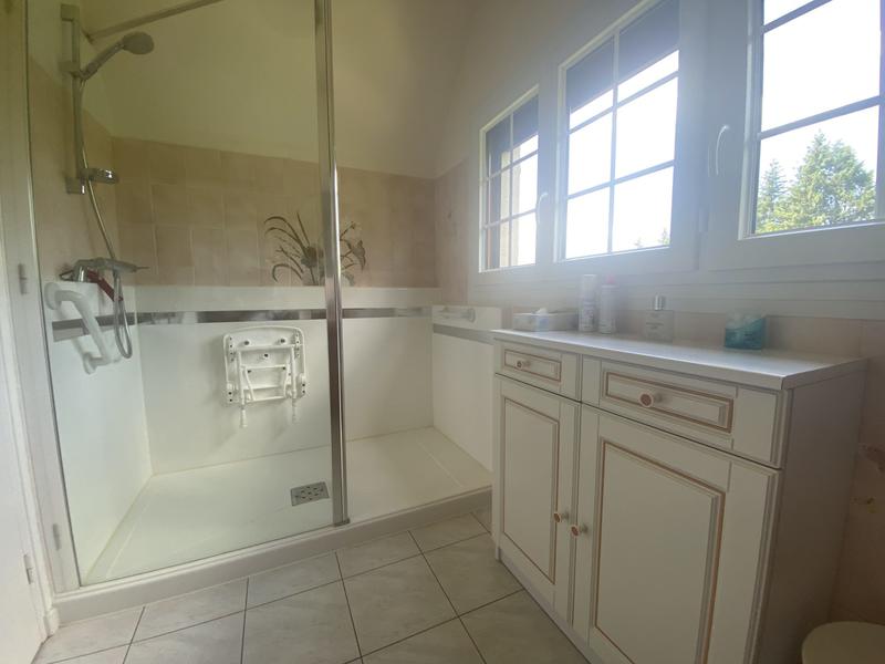 Maison traditionnelle - 147 m² - 7 pièces