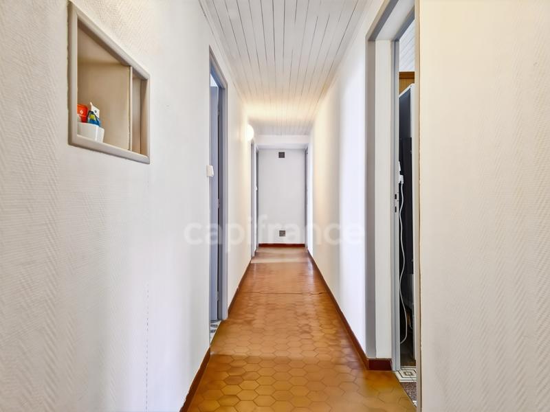 Maison - 178 m² - 8 pièces