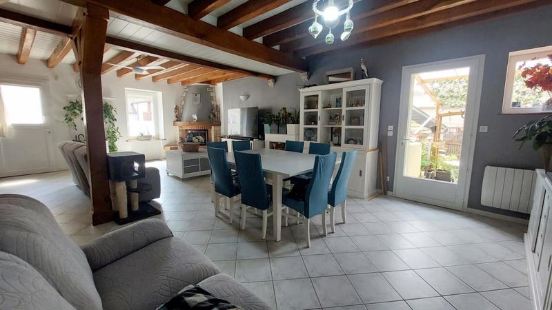 Maison - 195 m² - 6 pièces