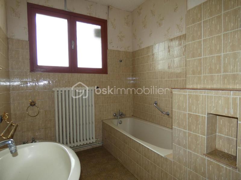 Maison - 195 m² - 10 pièces