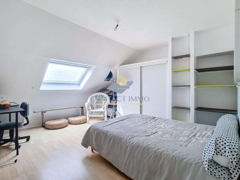 Maison - 166 m² - 7 pièces