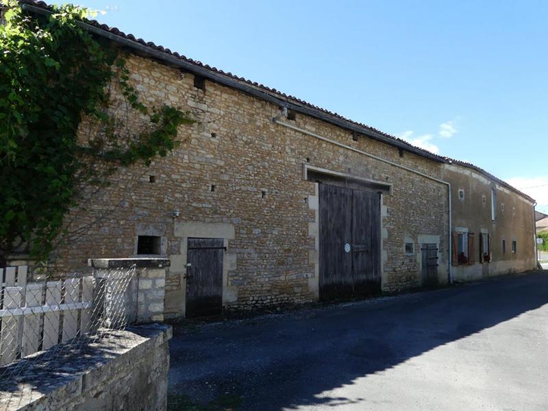 Maison chambre d'hôtes - 235 m² - 8 pièces
