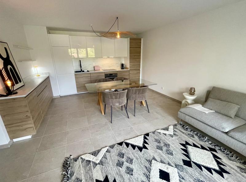 Appartement - 70 m² - 3 pièces