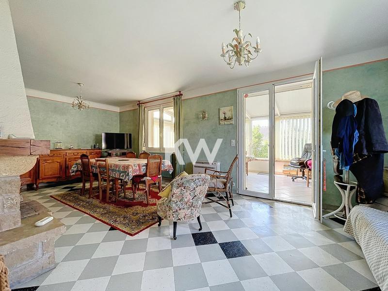 Pavillon - 136 m² - 6 pièces