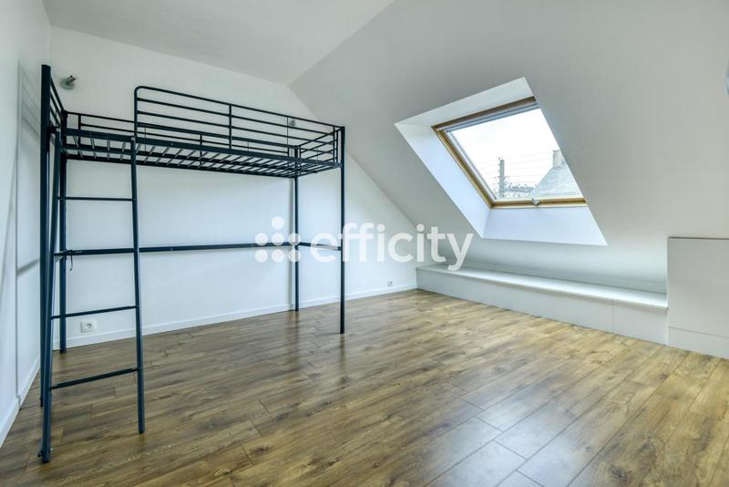 Maison - 170 m² - 7 pièces