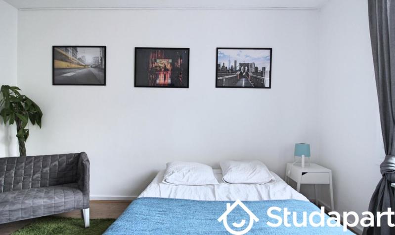 Chambre - 11 m² - 1 pièce