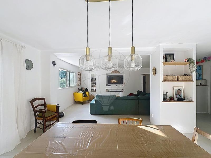 Maison - 135 m² - 6 pièces