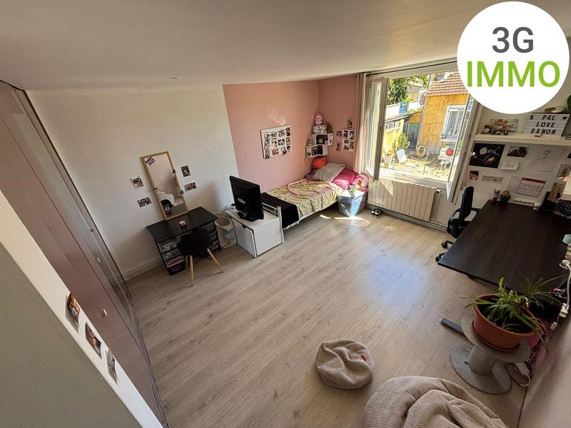 Appartement - 198 m² - 5 pièces