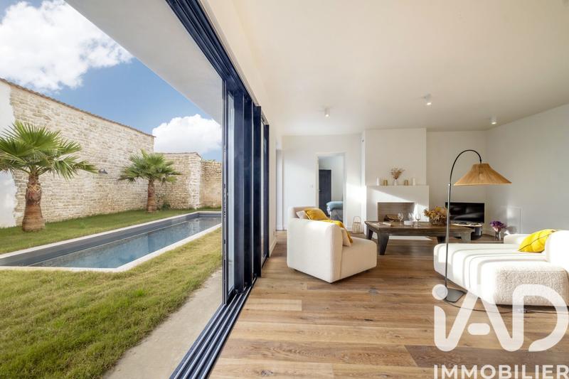 Maison - 230 m² - 7 pièces