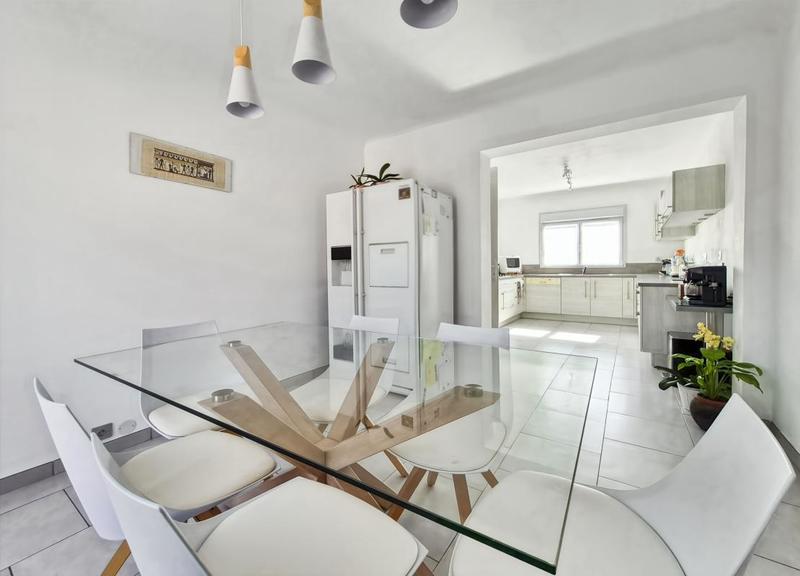 Maison - 170 m² - 7 pièces