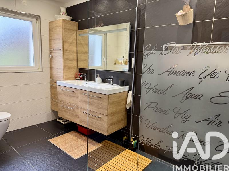 Maison - 137 m² - 5 pièces