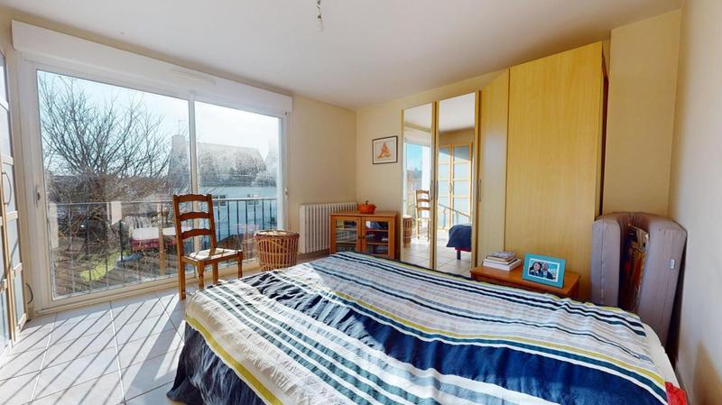 Maison - 180 m² - 7 pièces