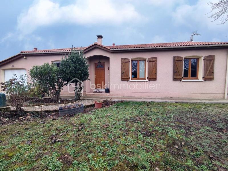 Maison traditionnelle - 90 m² - 4 pièces