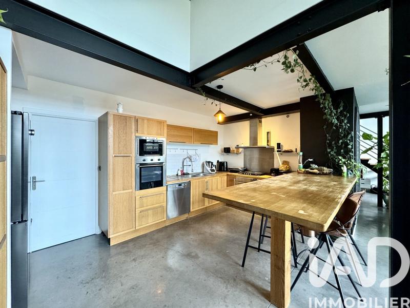 Loft - 185 m² - 5 pièces