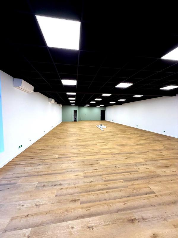 Local commercial - 190 m²