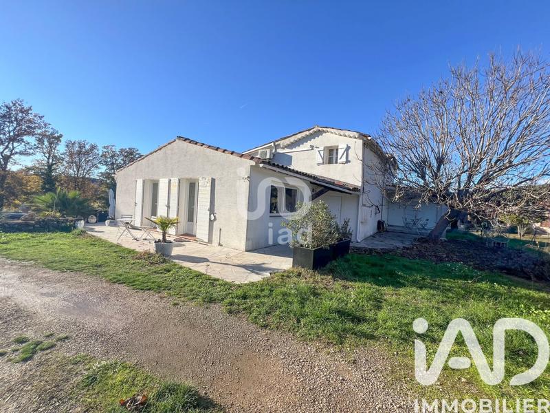 Maison - 267 m² - 7 pièces