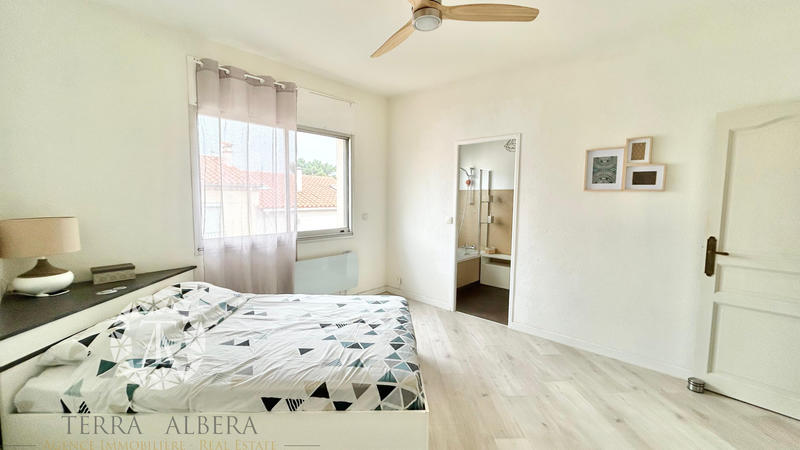 Villa - 259 m² - 7 pièces