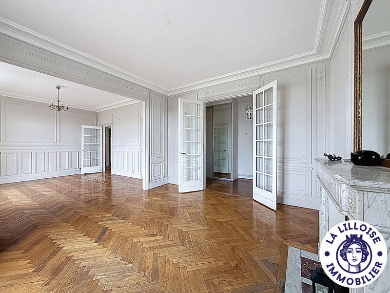 Appartement - 146 m² - 6 pièces