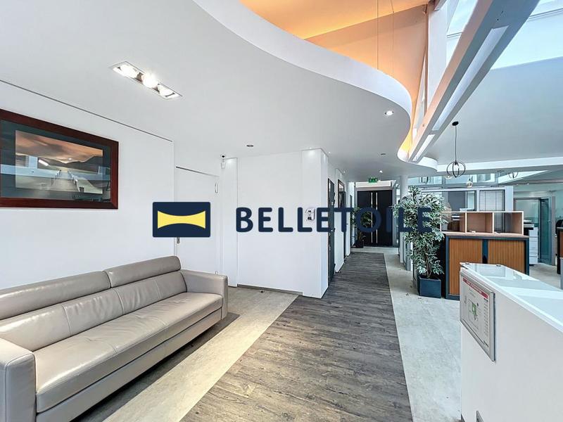 Local commercial - 472 m²