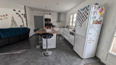 Maison - 110 m² - 4 pièces