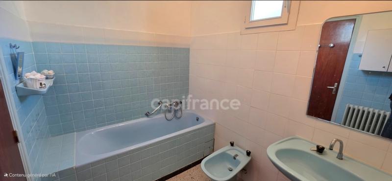 Appartement - 80 m² - 4 pièces