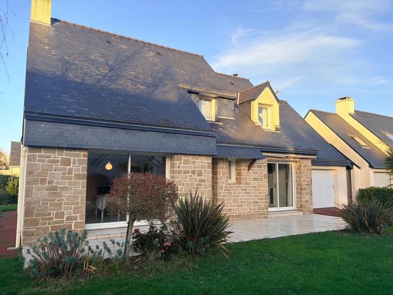 Maison - 121 m² - 5 pièces