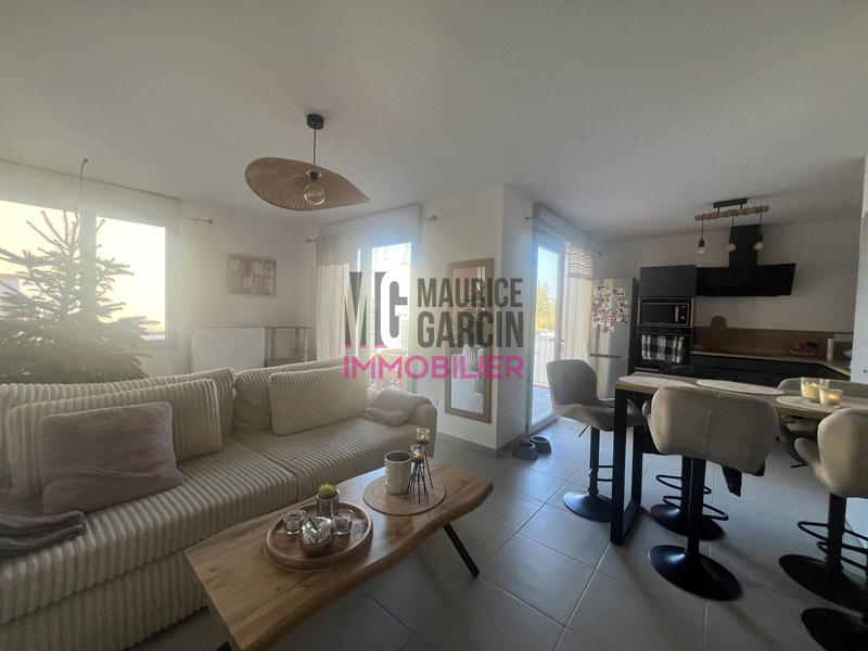 Appartement - 65 m² - 3 pièces