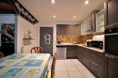 Maison - 87 m² - 4 pièces