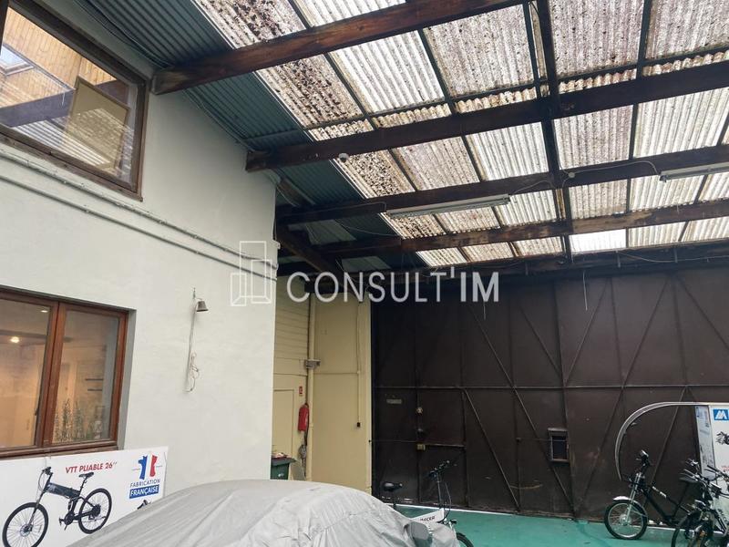 Local d'activité / Entrepôt - 1 169 m²