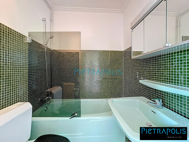 Maison contemporaine - 255 m² - 10 pièces