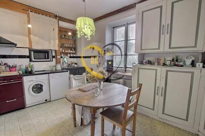 Maison - 194 m² - 6 pièces