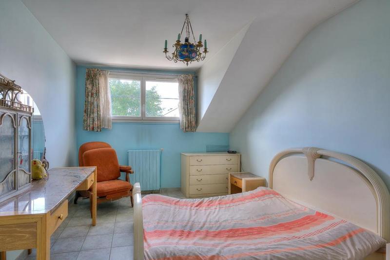 Maison - 280 m² - 14 pièces