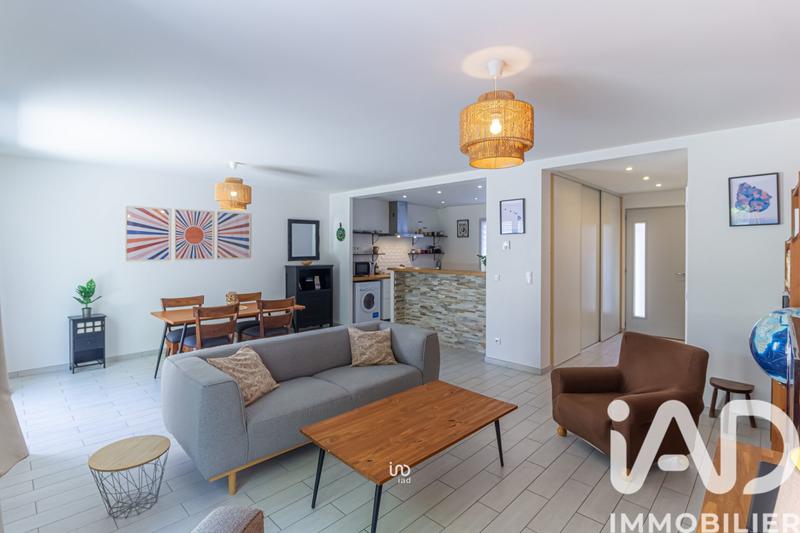 Maison - 90 m² - 5 pièces