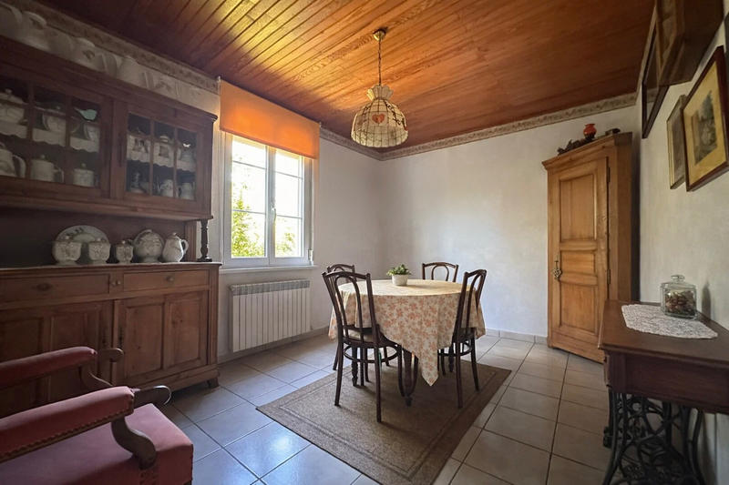 Maison - 120 m² - 7 pièces
