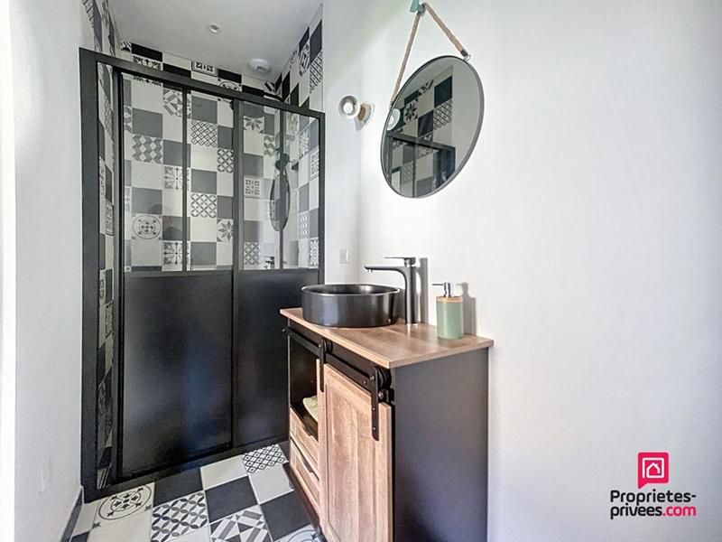 Maison - 185 m² - 7 pièces