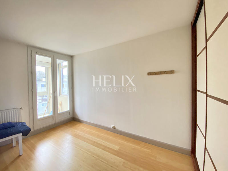 Appartement - 80 m² - 5 pièces