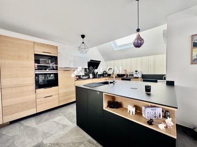 Maison - 127 m² - 5 pièces