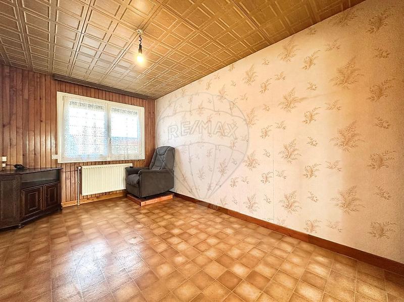 Maison - 96 m² - 5 pièces