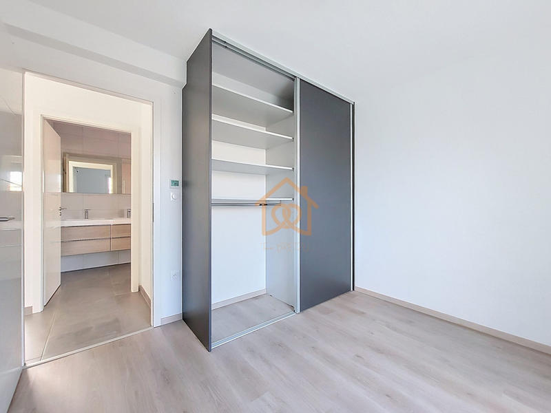 Appartement - 79 m² - 4 pièces