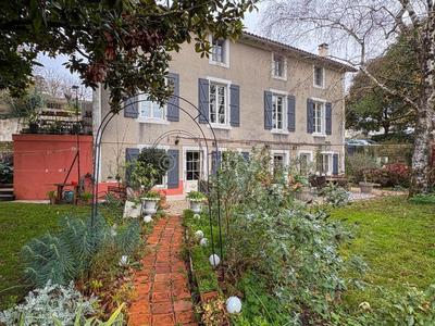 Maison bourgeoise - 177 m² - 7 pièces