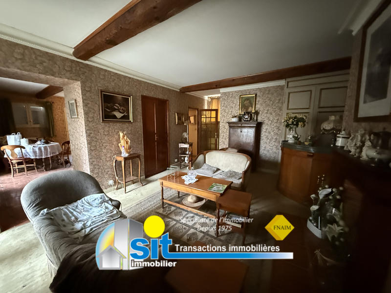 Maison - 265 m² - 8 pièces