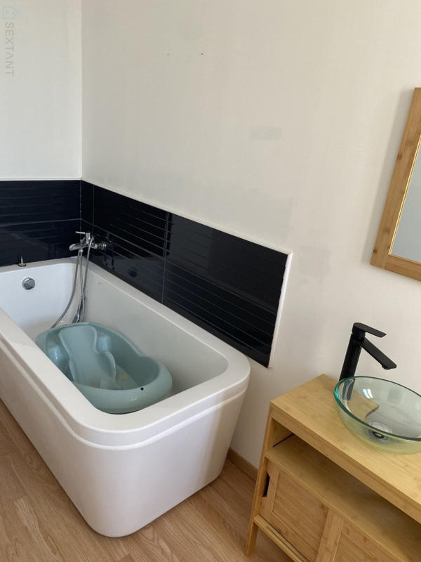 Maison - 165 m² - 8 pièces