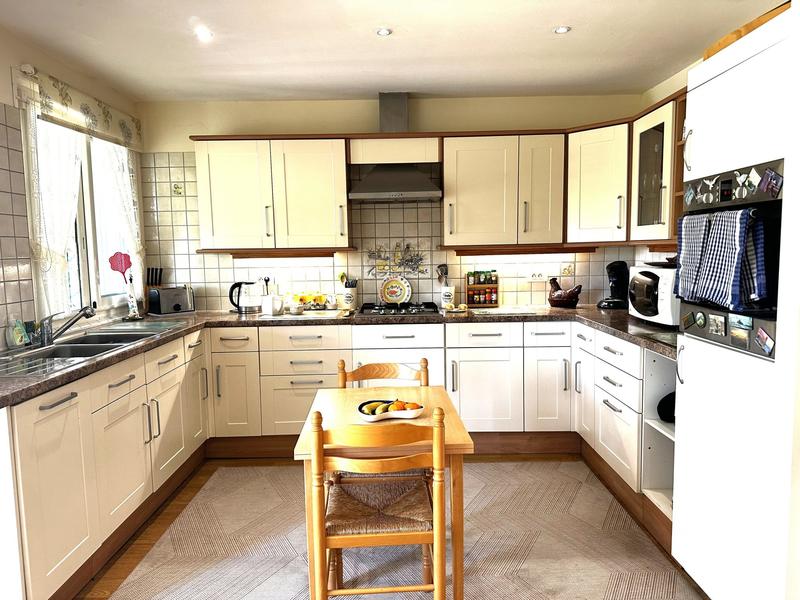 Maison traditionnelle - 100 m² - 5 pièces