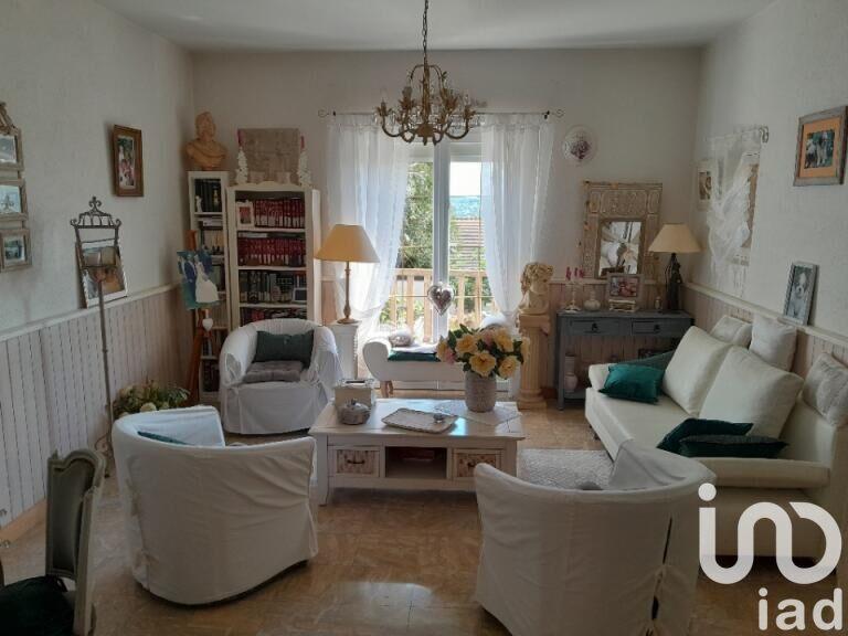 Maison - 174 m² - 5 pièces