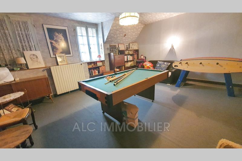 Maison - 167 m² - 6 pièces