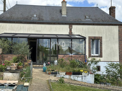Maison - 96 m² - 3 pièces
