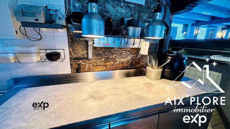 Fonds de commerce - 230 m²