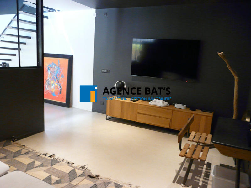 Appartement - 247 m² - 7 pièces