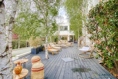 Villa - 650 m² - 10 pièces