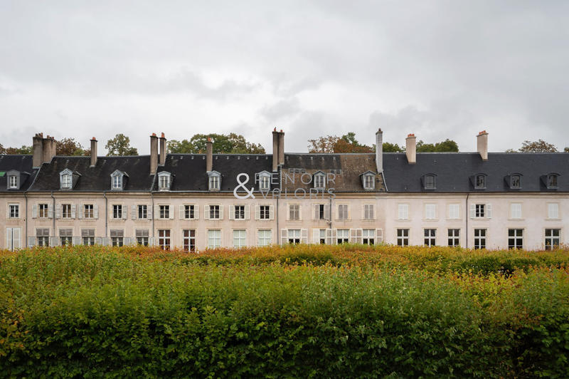 Appartement - 140 m² - 5 pièces